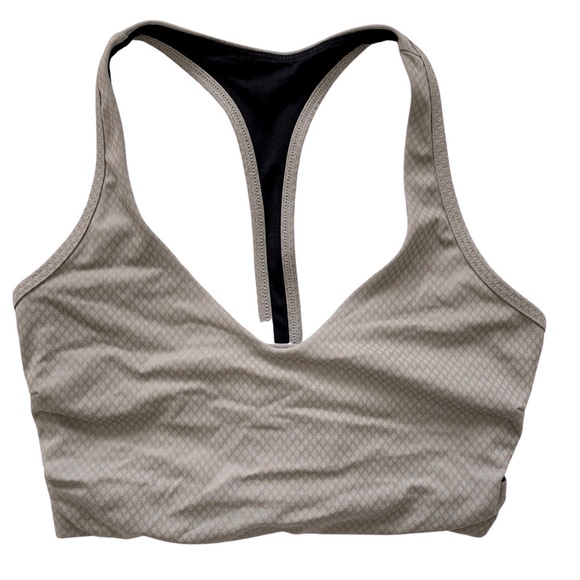 Revolve Super Cute Cut-Out Back Sports Bra - Picture 1 of 3